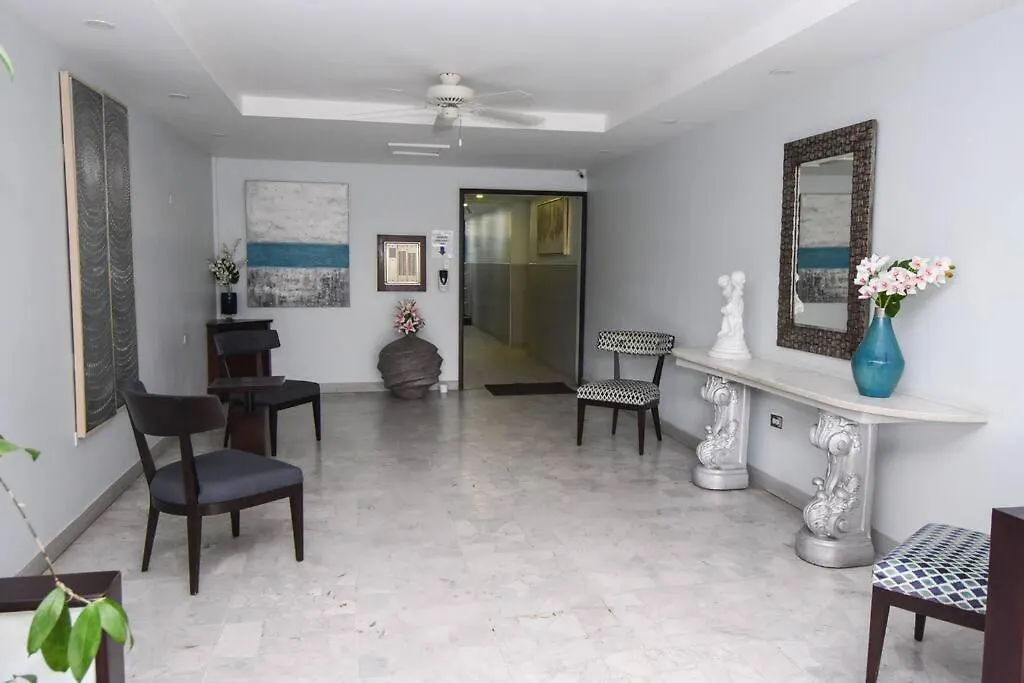 City Edge La Vie Kingston 0*,